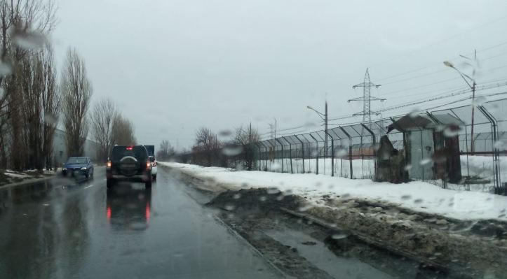 2018 02 20 - mizerie - 5 trotuare nedeszapezite rigole nefunctionale