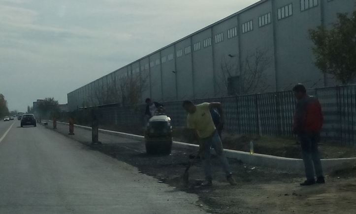 10 final - largire pe partea IMGB - primii muncitor dupa 2 saptamani de pauza - unul pazeste